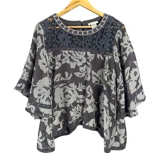 Esley Shirt Women L Gray Floral Crochet Lace Split Back Boho Indie Cottage Top